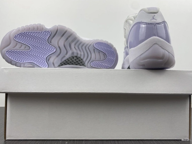 Bmlin shoes Air Violet AH7860-101 11 Low WMNS Jordan Pure 0821